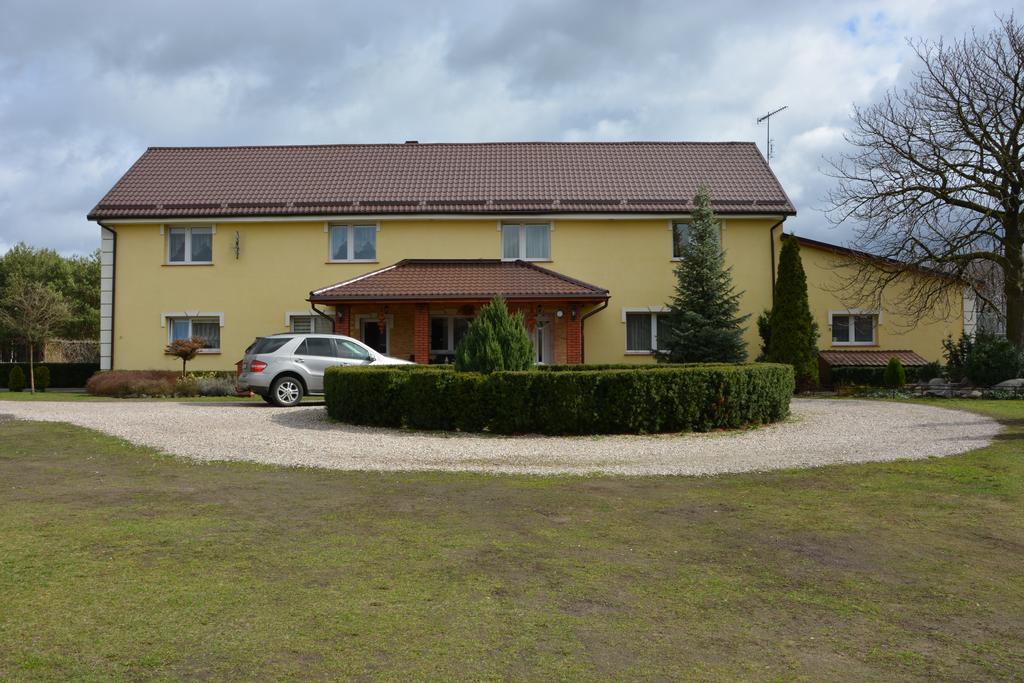 Villa Pokoje Adriano à Grudziądz Extérieur photo